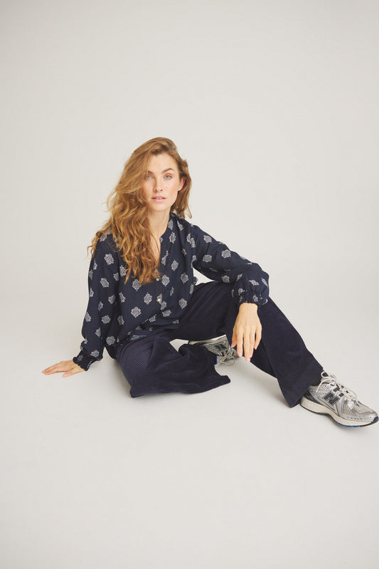 LUXZUZ // ONE TWO Arigan Shirt Shirt 577 Night Blue