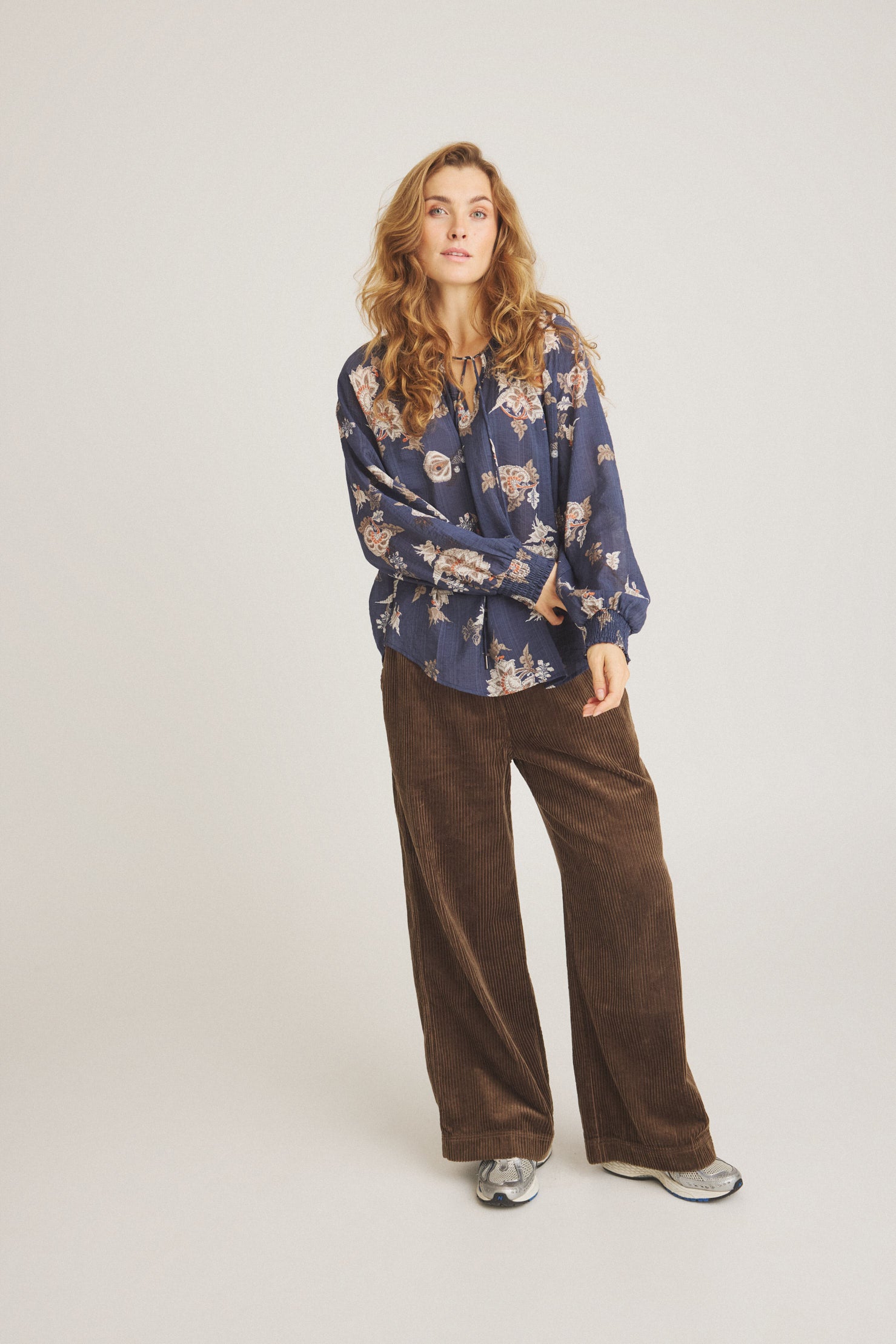 LUXZUZ // ONE TWO Ciza Blouse Blouse 568 Mood Indigo