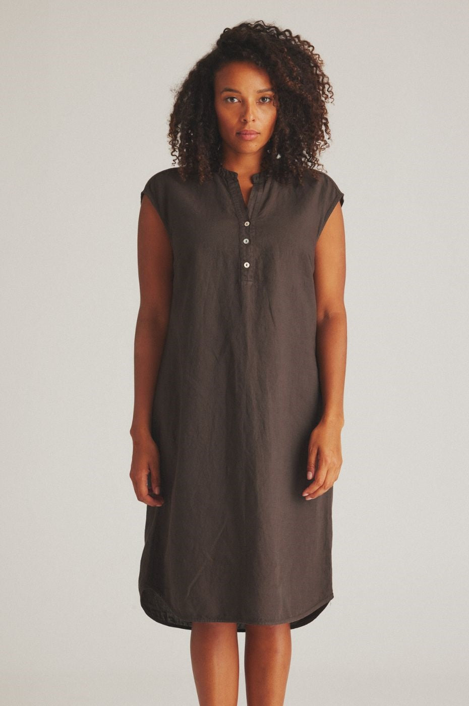 LUXZUZ // ONE TWO Kikanto Dress Dress 799 Choco Lux