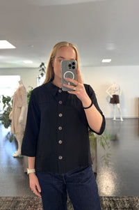 Kirsti Jacka - Svart