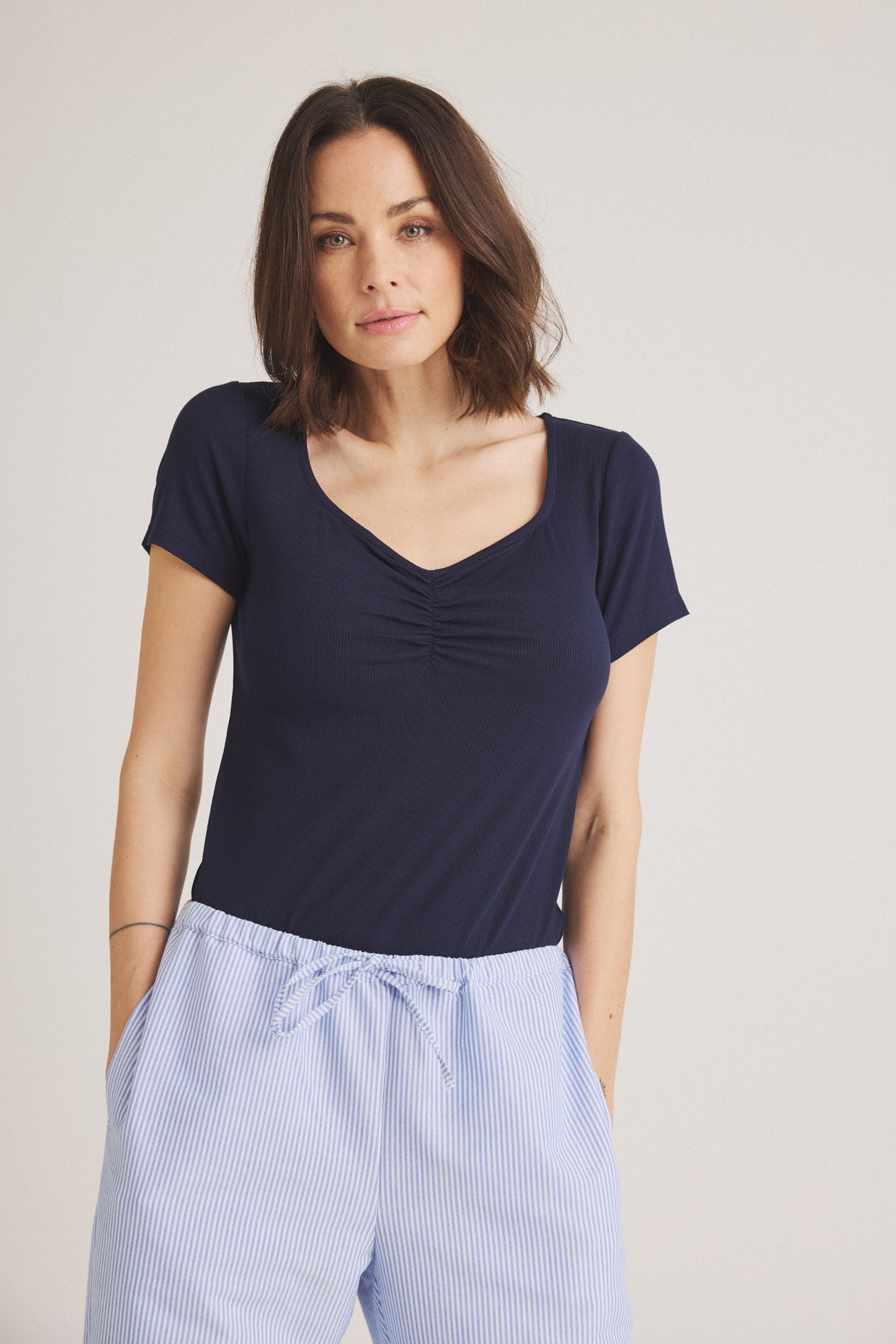 LUXZUZ // ONE TWO Klaudine T-shirt T-Shirt 575 Navy Blue