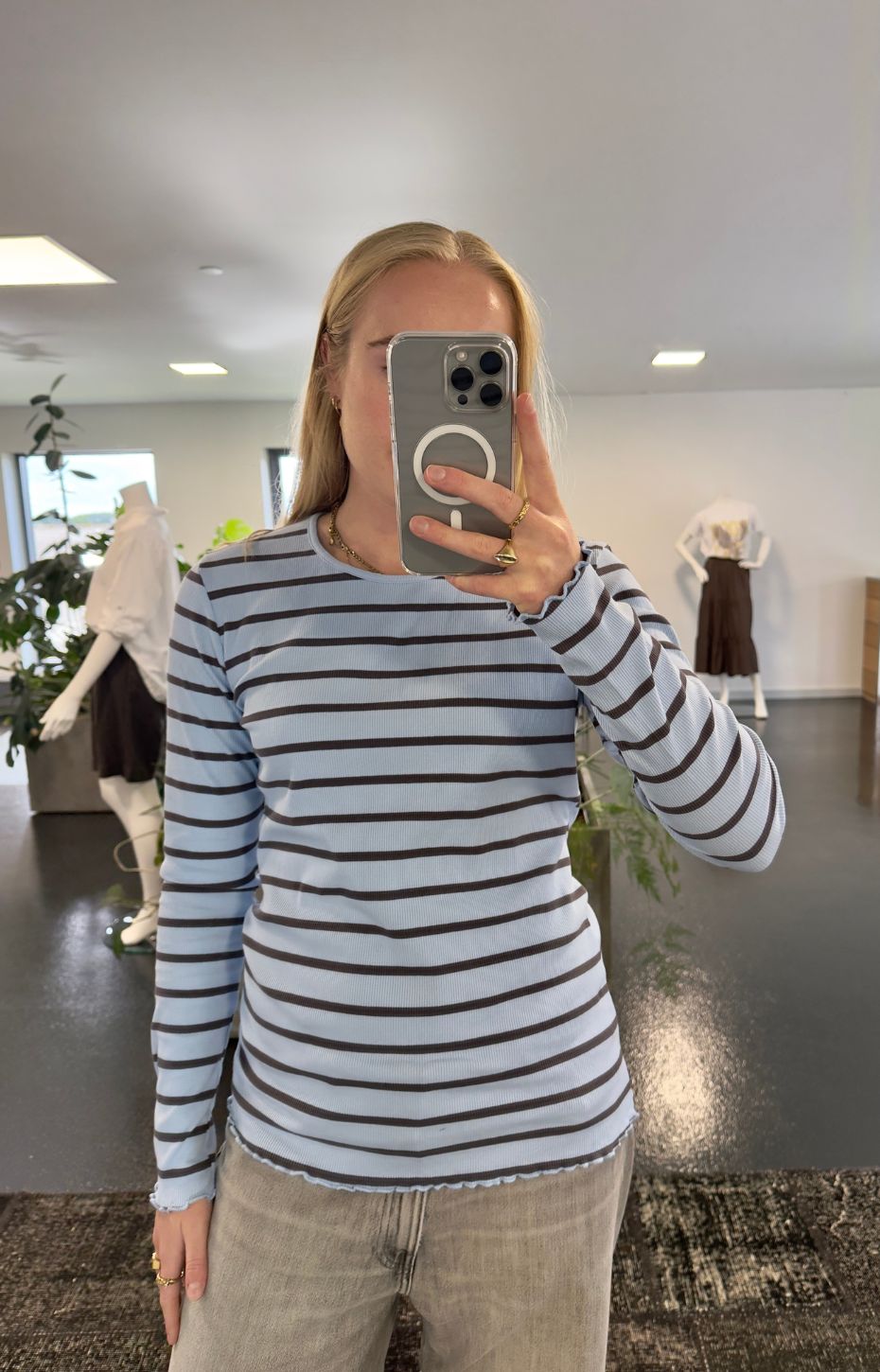 LUXZUZ // ONE TWO Sigba T-shirt T-Shirt 505 Sky blue