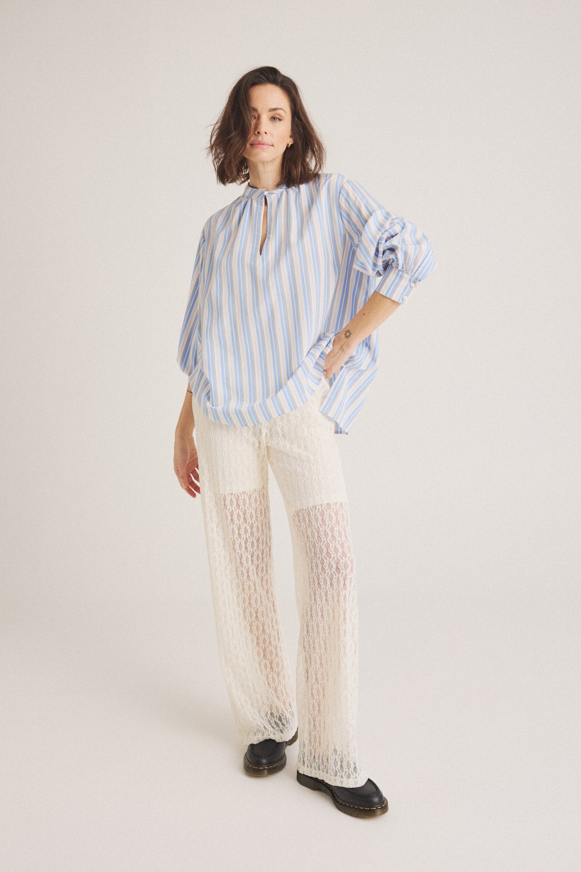 LUXZUZ // ONE TWO Christella Blouse Blouse 511 Brunnera Blue