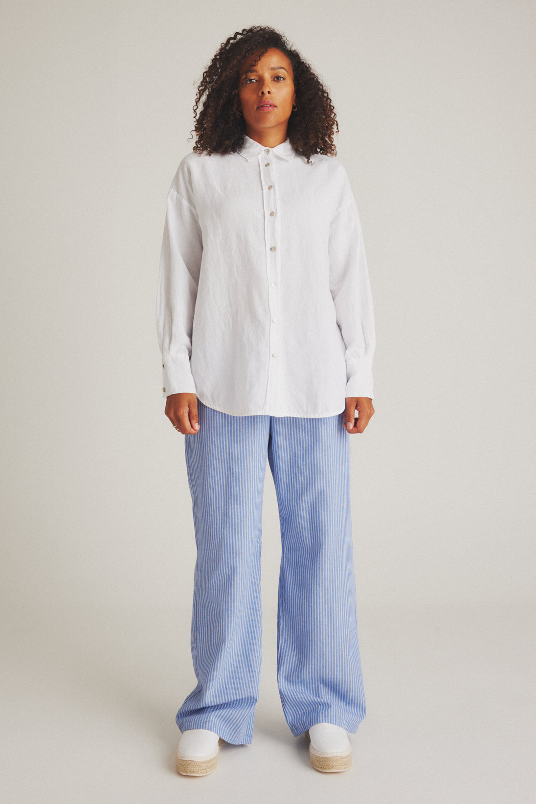 LUXZUZ // ONE TWO Gertantu Shirt Shirt 901 White