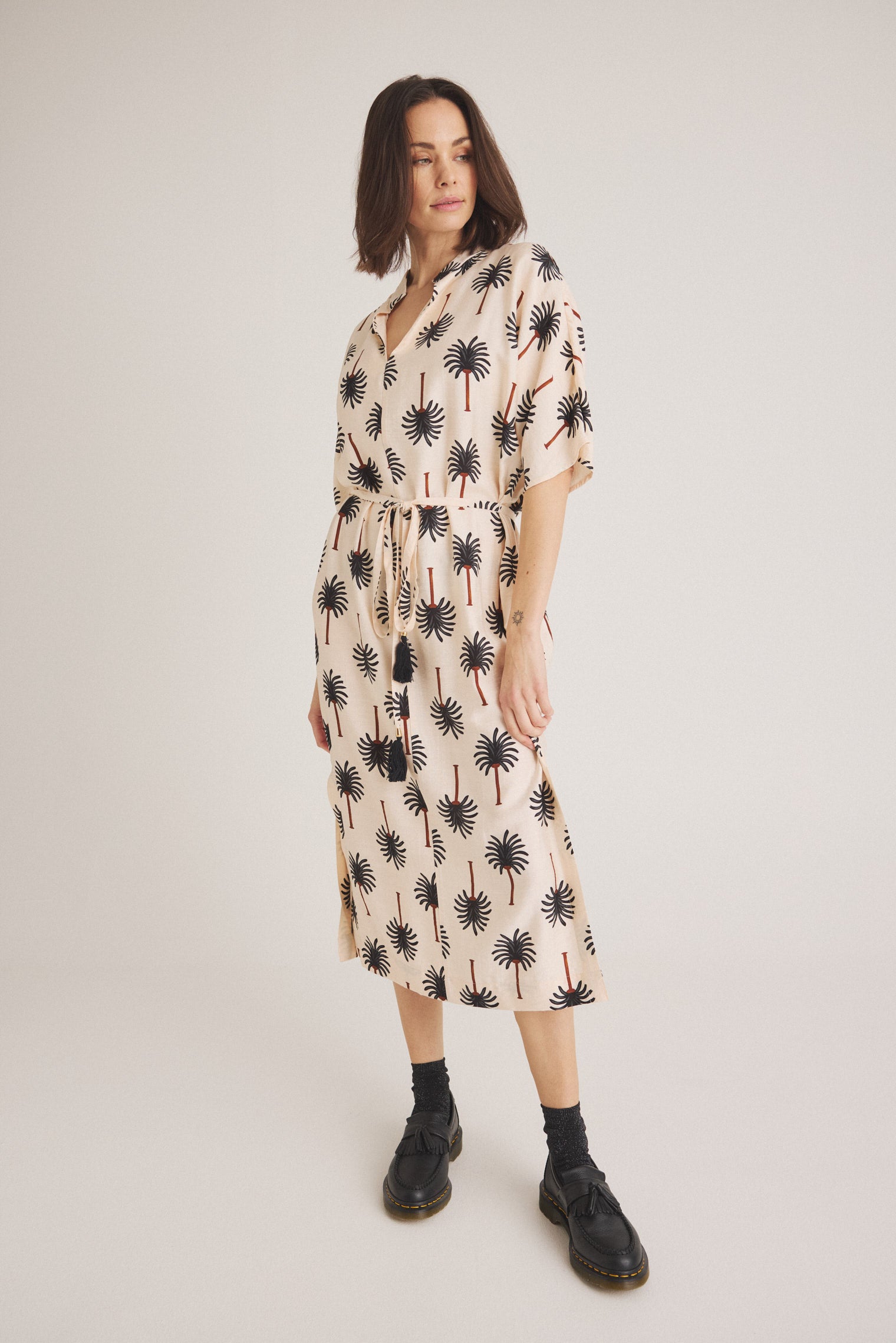 LUXZUZ // ONE TWO Jasmina Dress Dress 711 Crème Brûlée