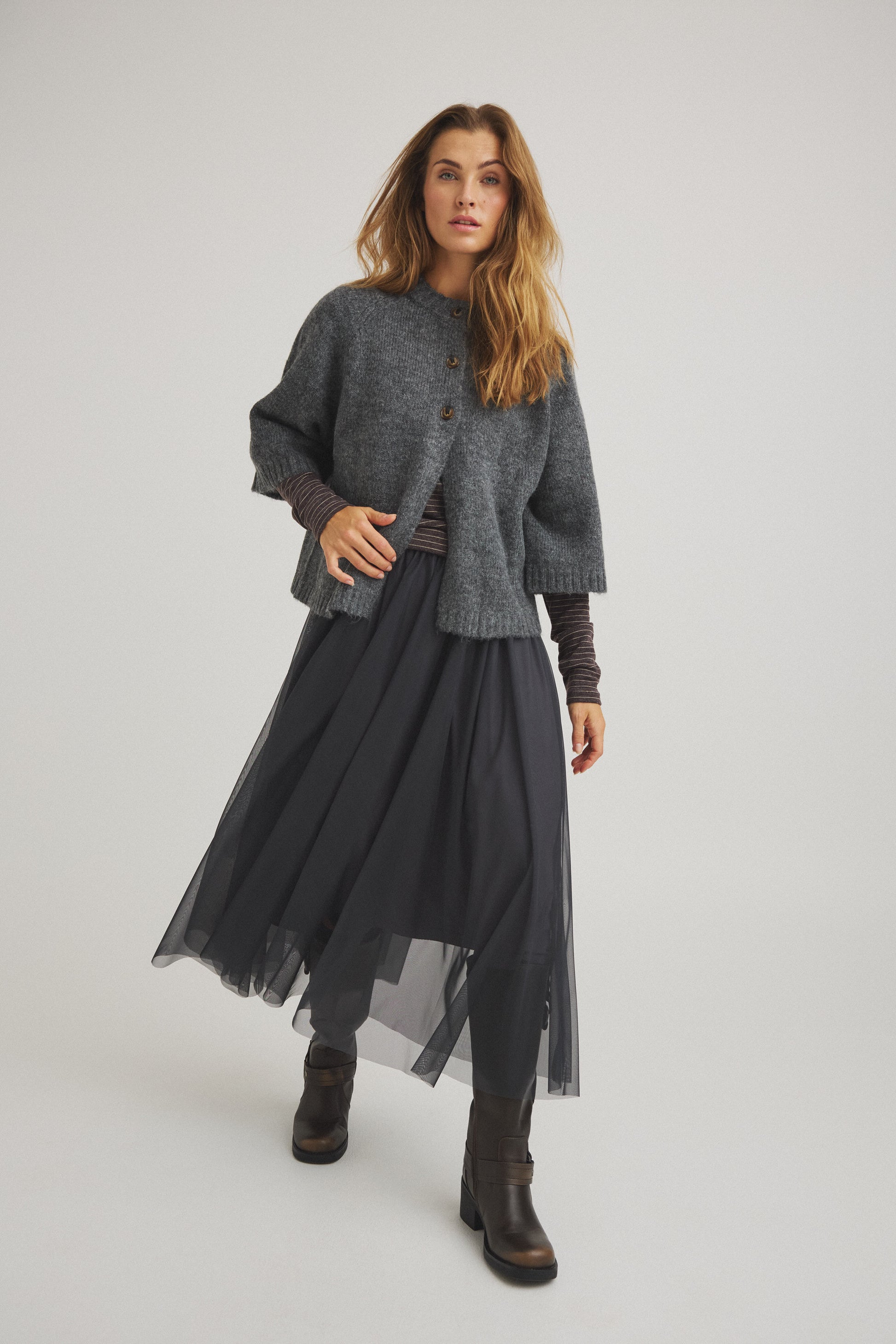 LUXZUZ // ONE TWO Jayne Knit Knit 833 Asphalt