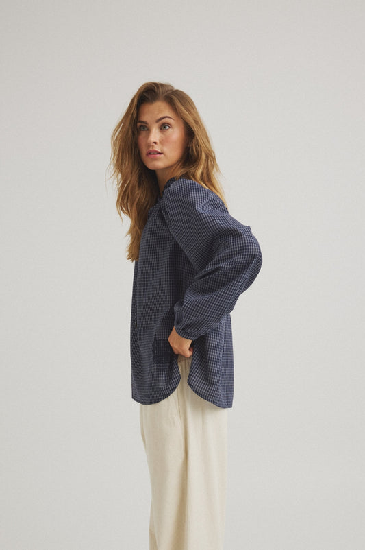 LUXZUZ // ONE TWO Josine Blouse Blouse 577 Night Blue