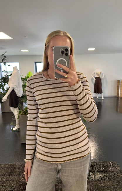 LUXZUZ // ONE TWO Sigba T-shirt T-Shirt 759 Light Taupe